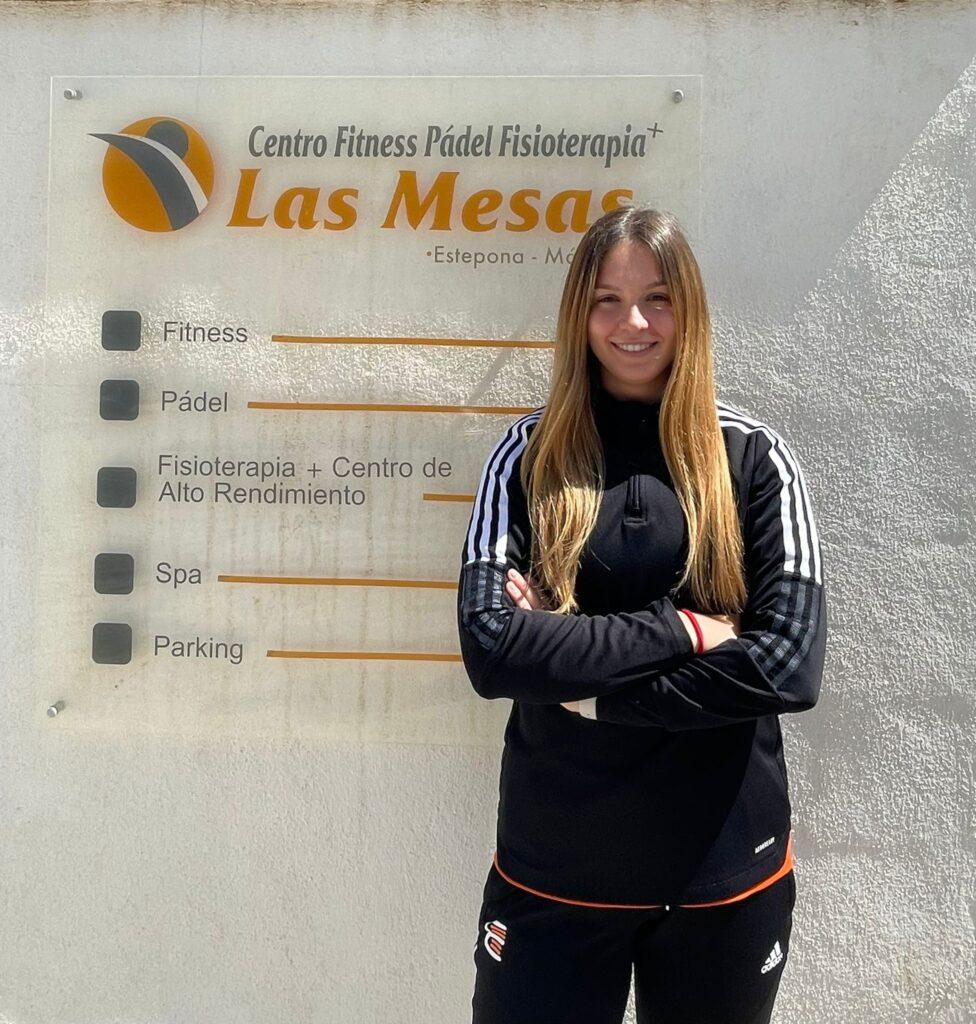 Alumna de Edufy Instituto Oficial de FP en prácticas en el gimnasio LAS MESAS en Estepona